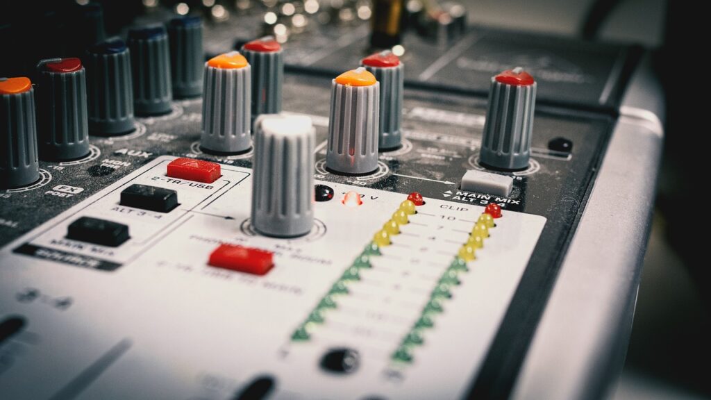 積立NISAから新NISAへの切り替えはどうすればいい？